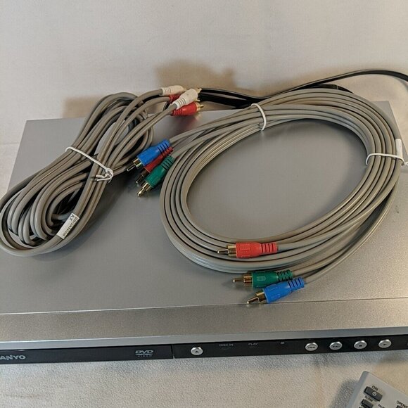 Sanyo DVD-SL50 SL-50 Progressive Scan DVD Player with Remote TESTED Silver WORKS - Picture 6 of 14